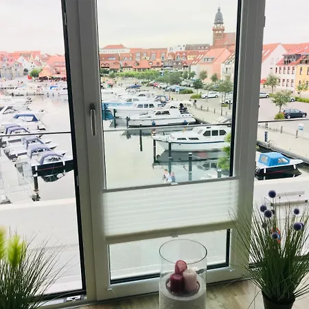 Mueritzstern In Der Hafenresidenz *